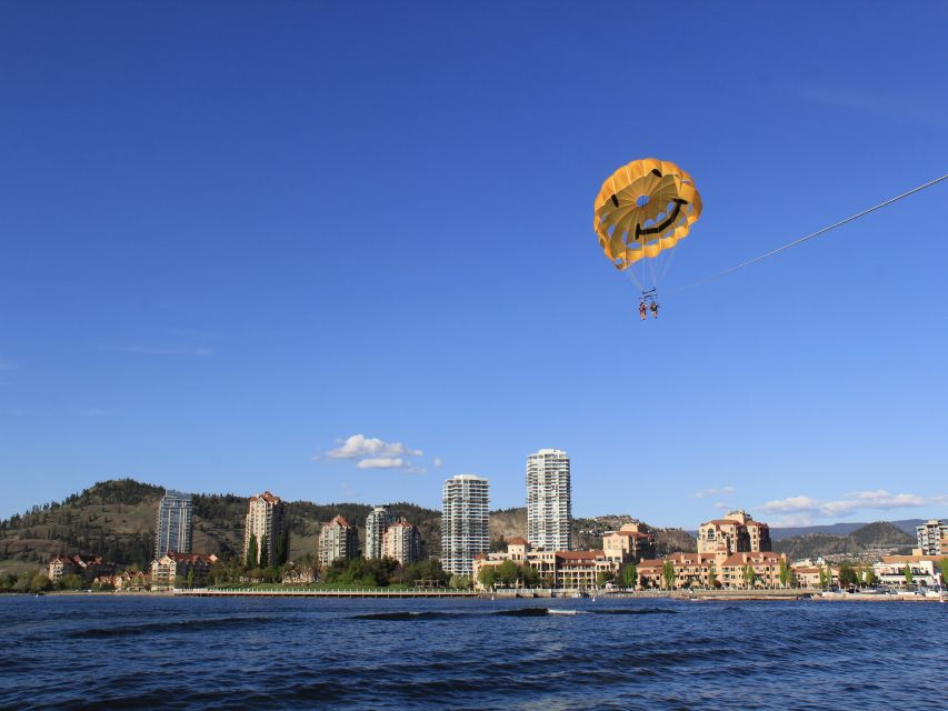 Kelowna: Okanagan Lake Parasailing - Safety Briefing and Preparation