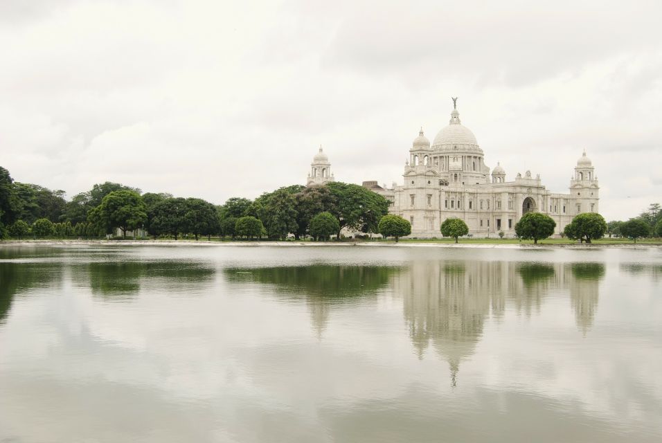 Kolkata: Full-Day Private City Tour With a Local - Iconic Landmarks to Visit