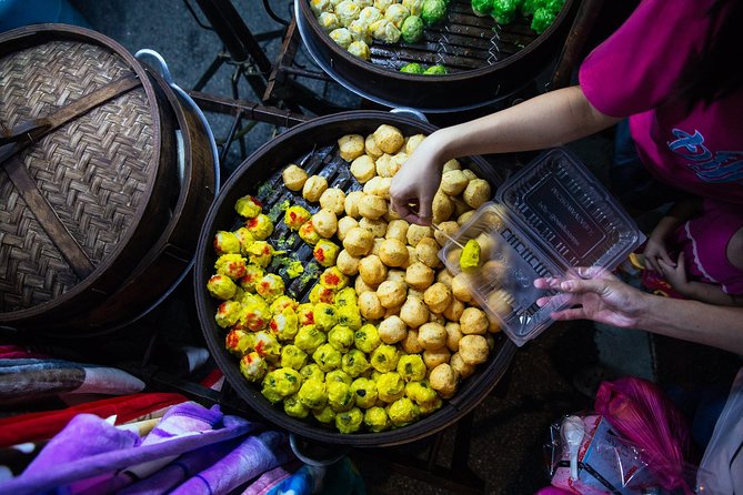 Kuala Lumpur Local Street Food Private Walking Tour by Night - Bustling Food Street Exploration