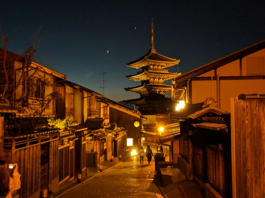 Kyoto: Gion Night Walking Tour - Exploring Miyagawa-chō