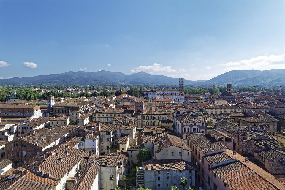 La Spezia: Full-Day Pisa and Lucca Excursion - Inclusions and Services