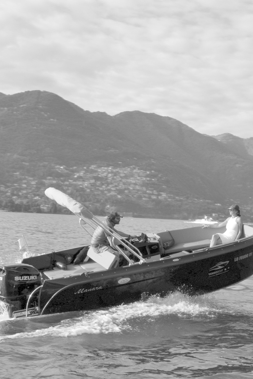 Lake Como: Boat Ride With an Elegant Black Boat - Experience and Amenities