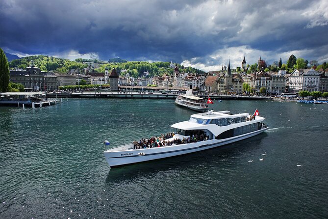 Lake Lucerne Panoramic Sightseeing Cruise - Multilingual Audio Commentary