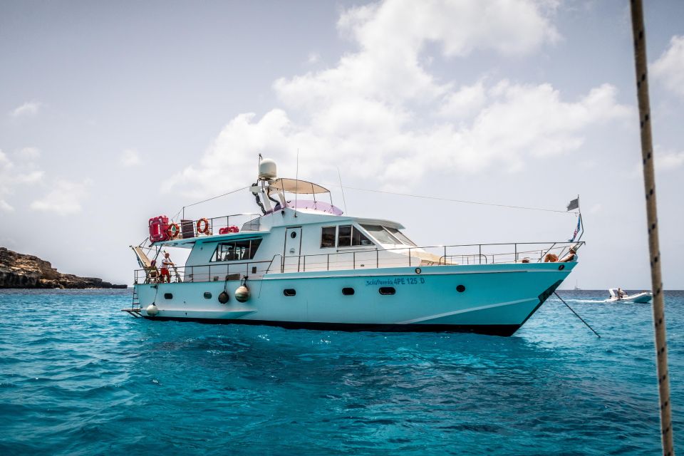 Lampedusa: Sunset With Aperitif, Night Baths and Dinner - Unique Highlights