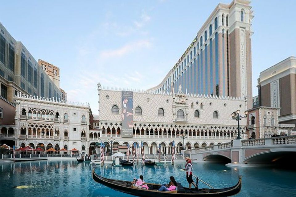 Las Vegas: Entry to Madame Tussauds With a Gondola Cruise - Cruise the Grand Canal