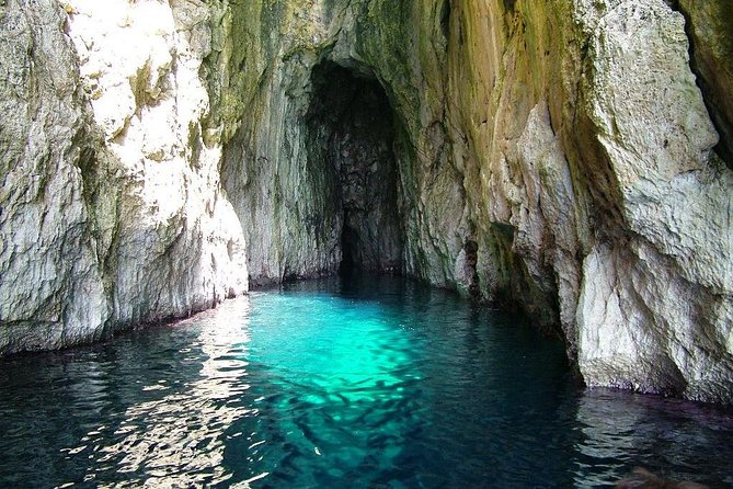 Leuca: Caves Tour 1h 30 Min - Pricing and Booking Details