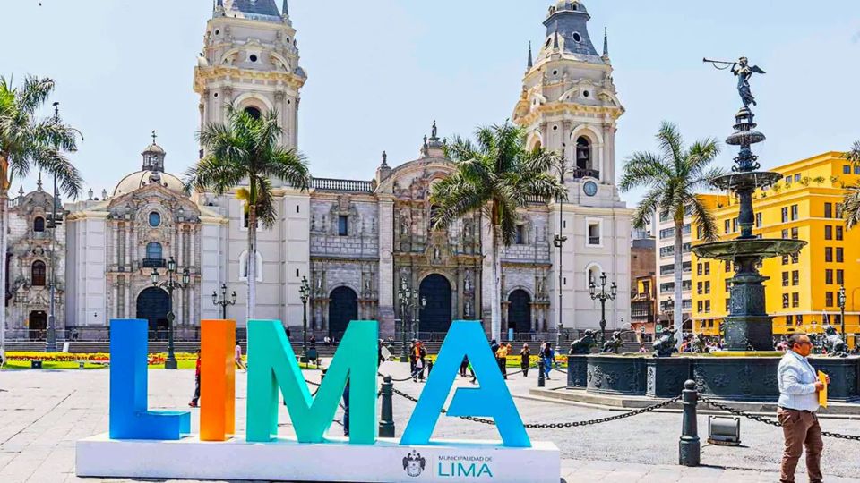 Lima: Barranco and Pachacamac Ruins Guided Tour - Exploring Pachacamac Ruins