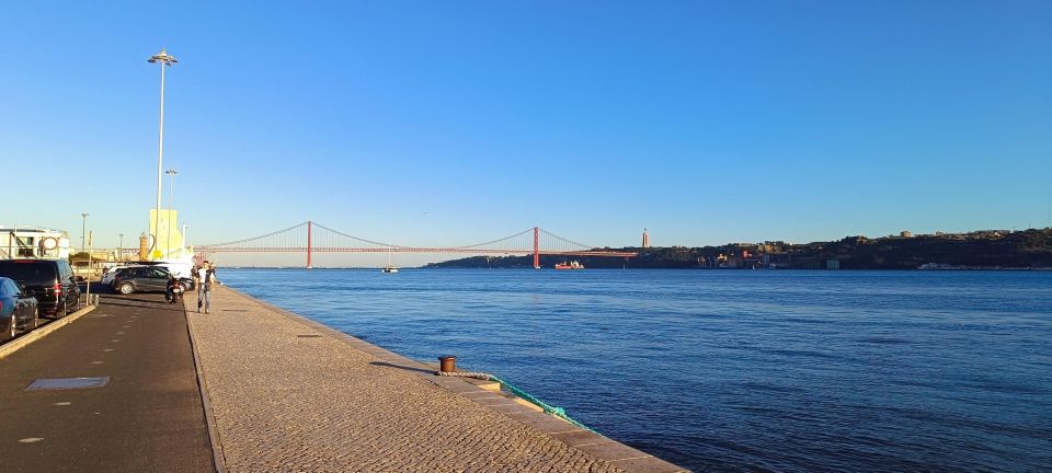 Lisbon: 4 Hour Private Tour Through Lisbon (Up to 6 People) - Included in the Tour