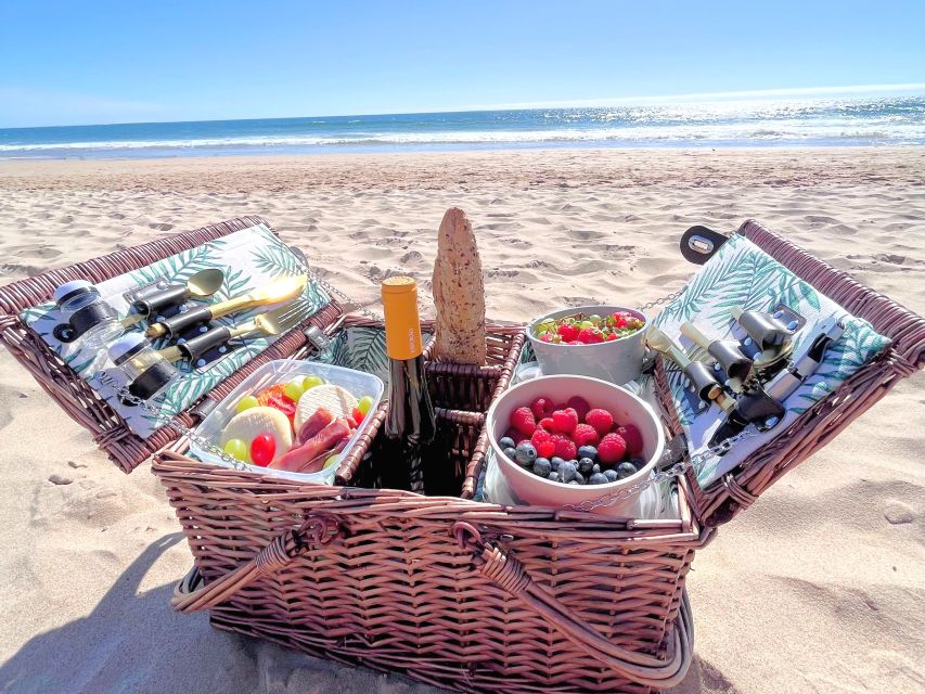 Lisbon: Beach Brunch Picnic With Set-Up and Transfers - Relaxing Beach Experience