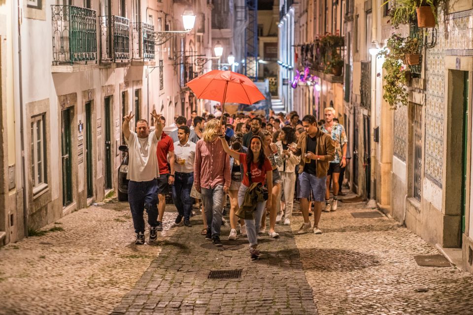 Lisbon: Pub Crawl With Open Bar and VIP Club Entry - Itinerary Highlights