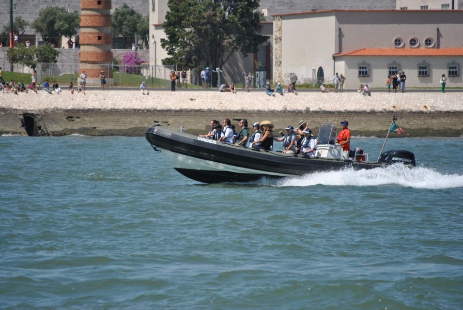 Lisbon: SpeedBoat Tour at Sunset or Daylight - Included in the Tour