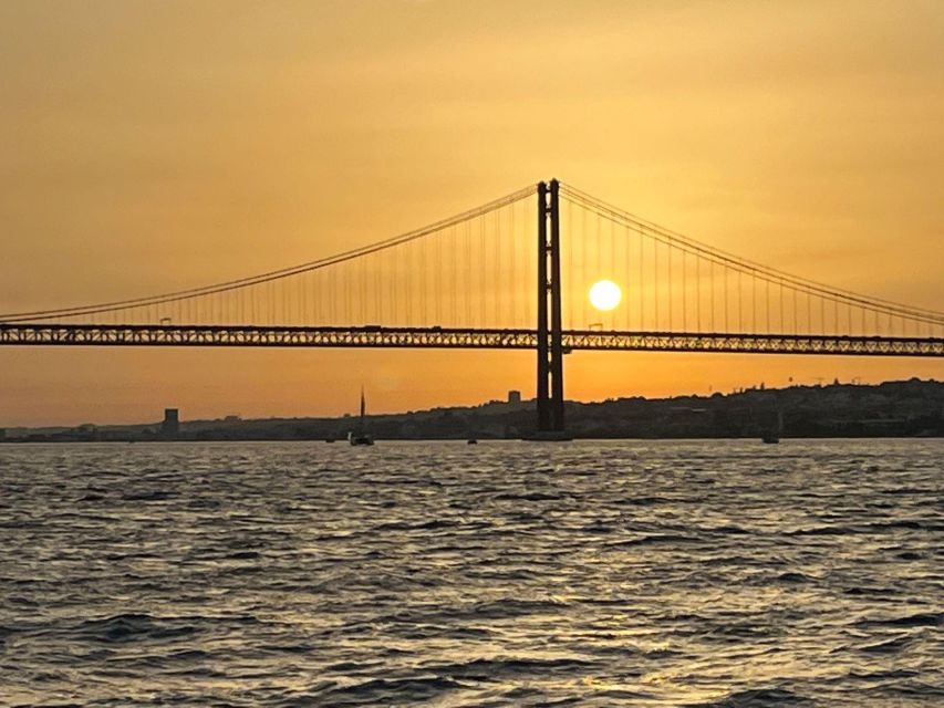 Lisbon Sunset Sensations 2h Cruise - Itinerary and Route