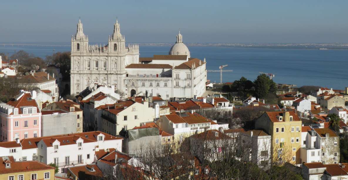 Lisbon: Tower of Saint George's Castle Church Ticket & Drink - Climbing the Historic Tower