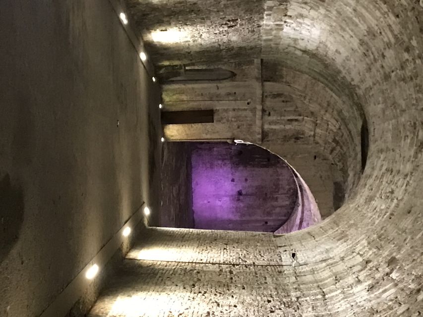 Lucca: Guided City by Night Walking Tour - Meeting Point
