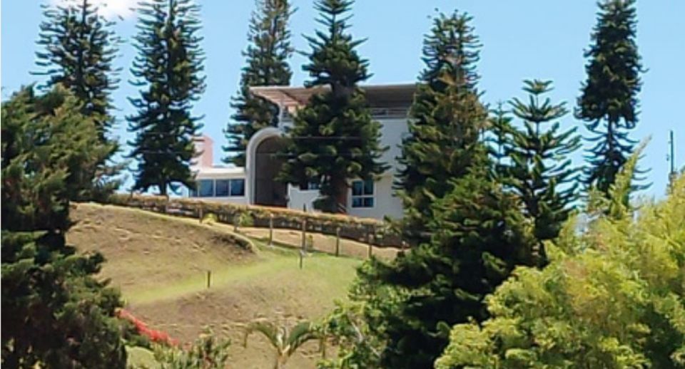 Luxury Boat Ride - Guatapé - Tour Highlights