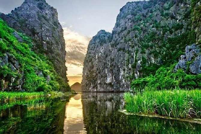 Luxury Hoa Lu - Tam Coc - Mua Cave 1 Day Tour - By Limousine & Small Group - Infants and Physical Fitness