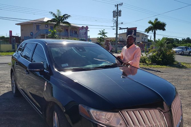 Luxury MKT Town Car Private Roundtrip Transfer - Booking Information