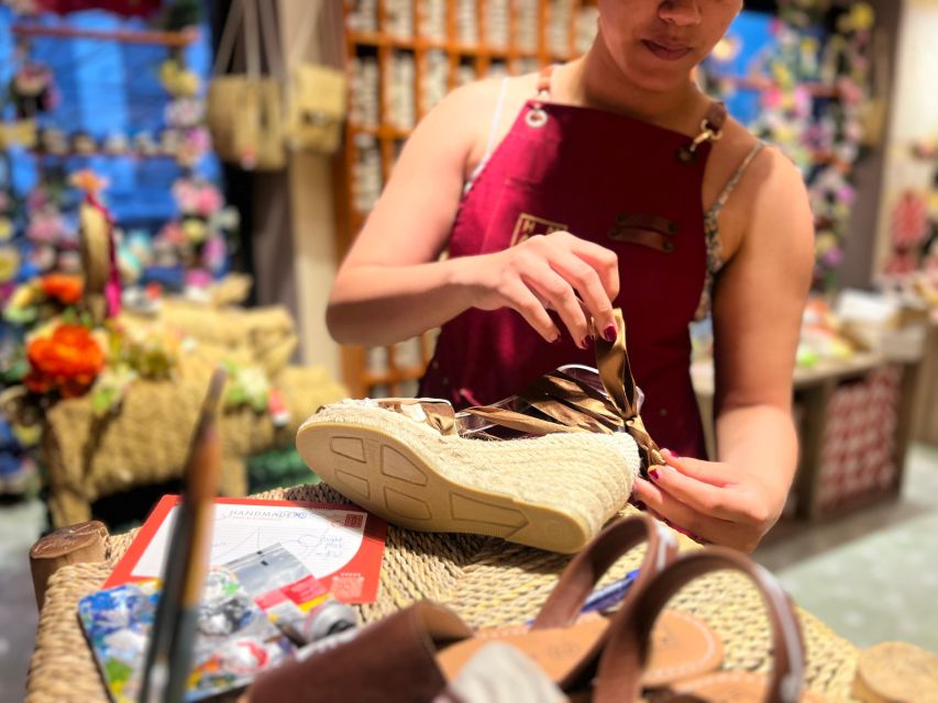 Make Authentic Espadrilles Shoes in Marbella - Included Features