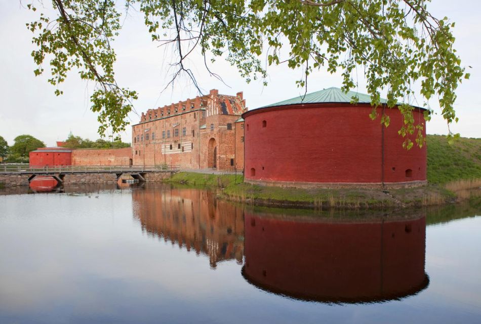 Malmö Guided City Tour by Bike - Detailed Itinerary