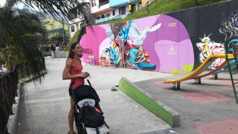 Medellin: Barrio Transformation Tour - Detailed Itinerary