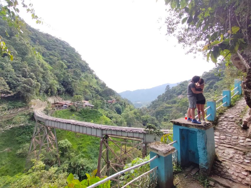 Medellín: Full-Day Mountain Bike Tour With Lunch - Scenic Trails and Routes