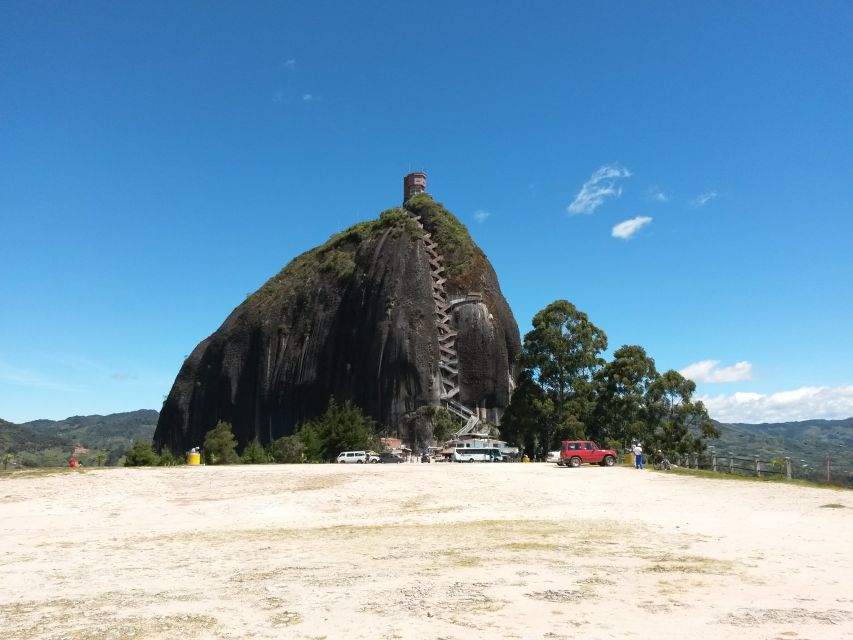 Medellin: Peñol Rock and Guatape Group Tour - Piedra Del Peñol