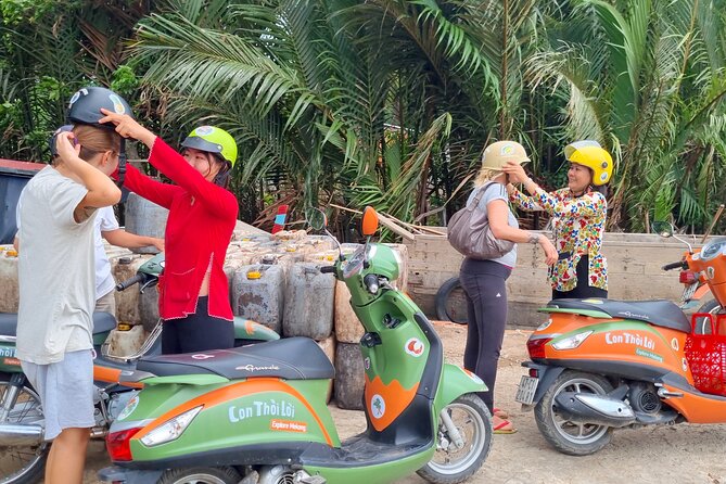 Mekong Relaxing Boat Cruise Through Quiet Canal (1.5hrs) - Accessibility Considerations