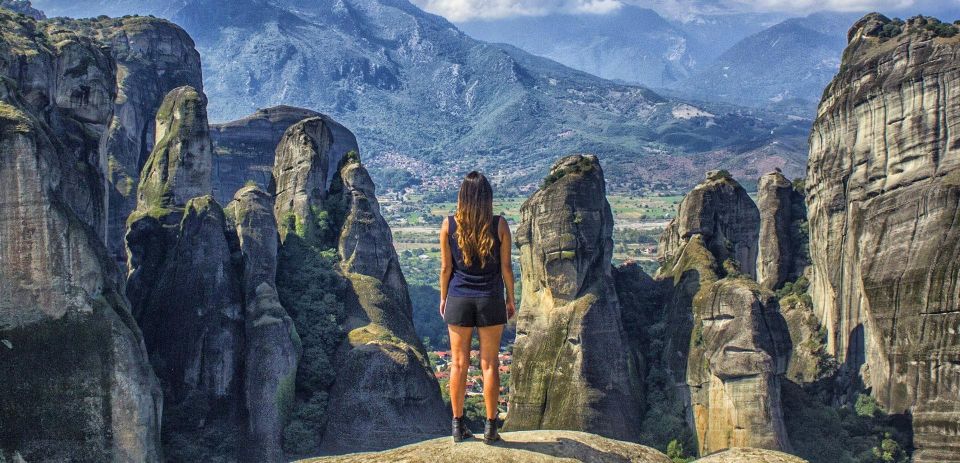 Meteora Monasteries Homosapien Museum, Leonidas &300 Battle - Key Sites and Attractions