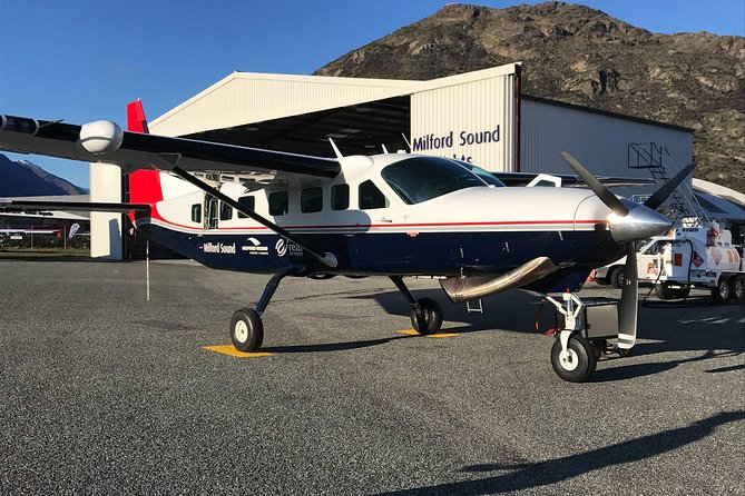 Milford Sound Walking Tour With Round-Trip Scenic Flight From Queenstown - Hiking the Milford Track