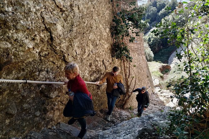 Montserrat Hike Off the Beaten Path & Monastery Small Group Tour - Transportation and Meeting Information