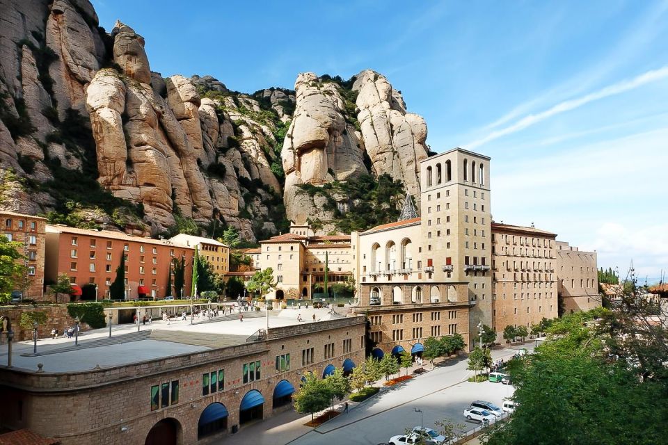 Montserrat: Private 5-Hour Tour From Barcelona - Included in the Tour