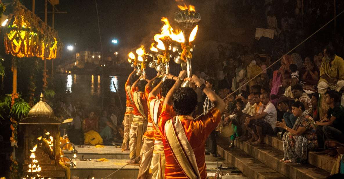 Morning Aarti With Boat Ride & Rooftop Breakfast - Detailed Itinerary