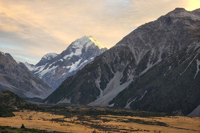 Mt Cook Small Group Day Tour via Lake Tekapo From Christchurch - Meeting and Pickup Details