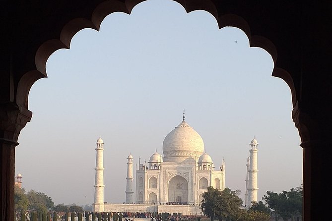Mumbai to Agra Same Day Taj Mahal Trip With Return Flights - Detailed Itinerary