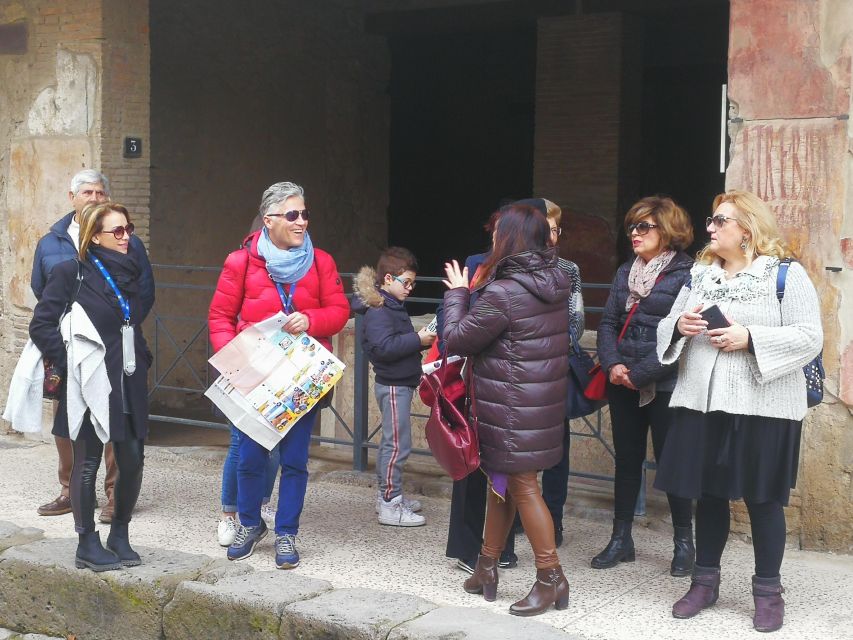 Naples: Visit Pompeii With a Private Professional Guide 2hrs - Villa Dei Misteri and Public Buildings