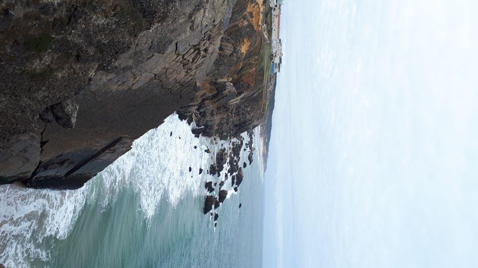 Nazaré: Beaches of Nazaré Guided E-Bike Tour - Language and Group Size