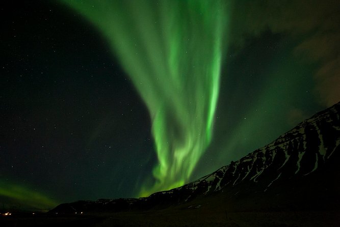 Northern Lights Small-Group Tour From Reykjavik With Hot Drink - Pickup and Meeting