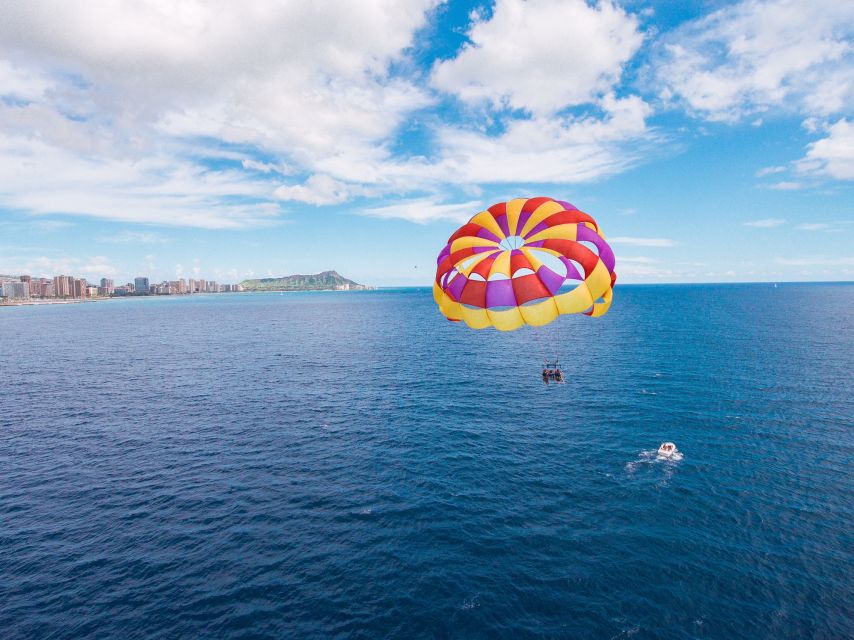 Oahu: Deluxe Diamond Head Hike and Sunrise Parasail - Panoramic Views From Observation Deck