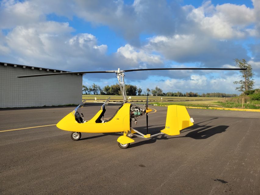 Oahu: Gyroplane Flight Over North Shore of Oahu Hawaii - Rugged Mountain Landscape Views