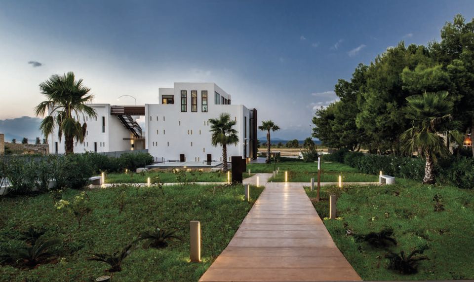 Oenological Journey in the Heart of Marsala - Techniques and Traditions