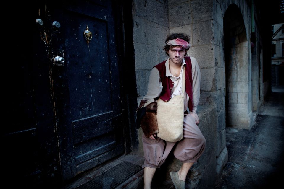 Old Montreal: Traditional Ghost Walk of the Haunted City - Meeting Point and Logistics