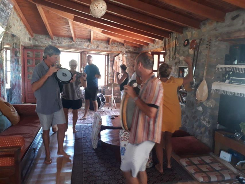 Olive Tasting & Rustic Lunch in Country Home With Live Music - Itinerary Highlights