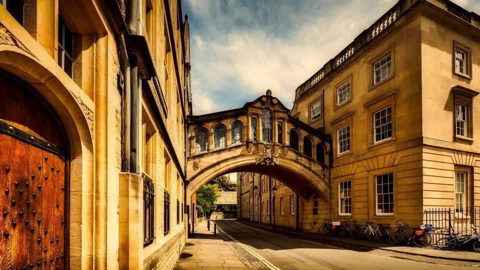 Oxford University Private Guided Walking Tour - Featured Colleges