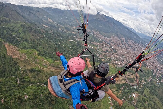 Paragliding in Medellín BlueSky. - Cancellation Policies