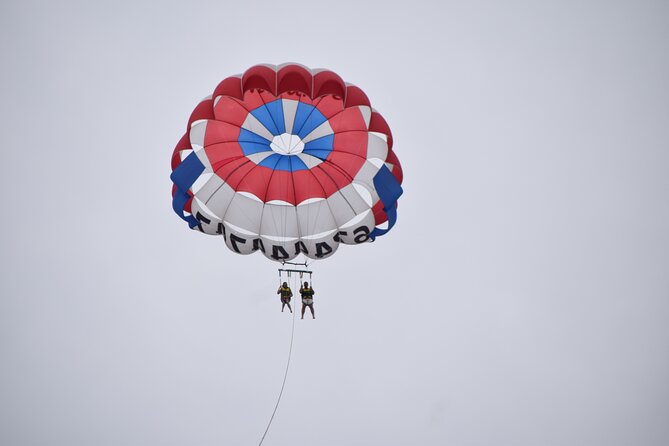 Parasailing in Alicante - Group Size and Capacity