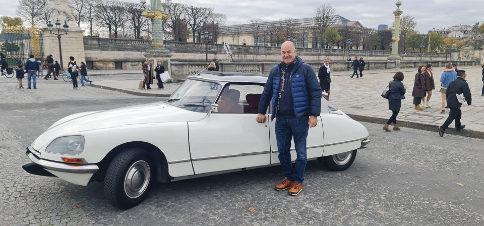 Paris: City Discovery Tour by Vintage Citroën DS Car - Unique Vehicle Experience