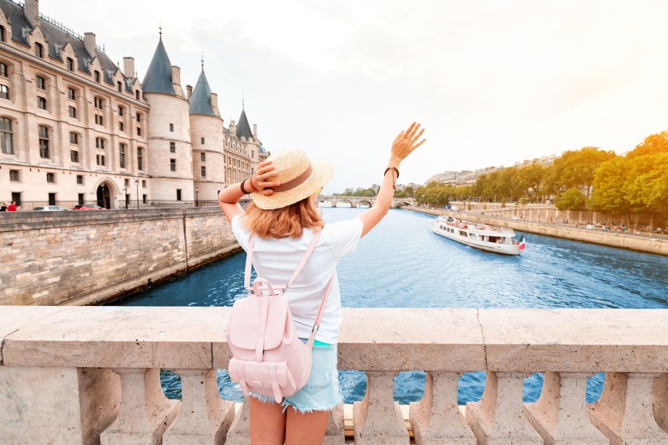 Paris Private Full Day Tour - Tickets to Louvre & Lunch - Tour Experience