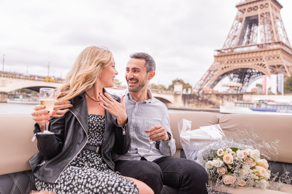 Paris Proposal / Private River Cruise + Photographer 1h - Inclusions