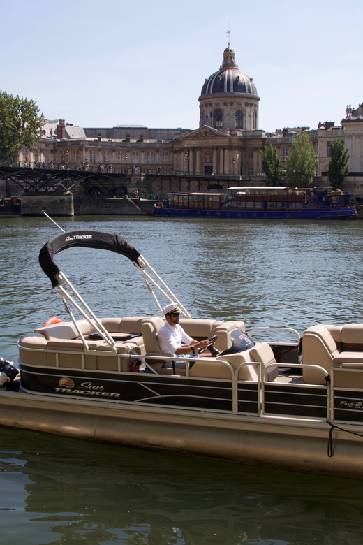 Paris: Seine River Private Guided Pontoon Boat Cruise - Whats Included in the Tour