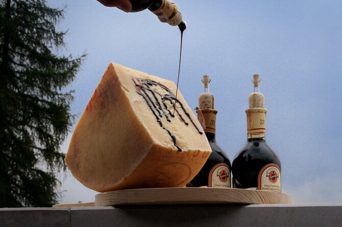 Parmigiano-Reggiano and Parma Ham Small Group Tour - Accessibility and Group Size